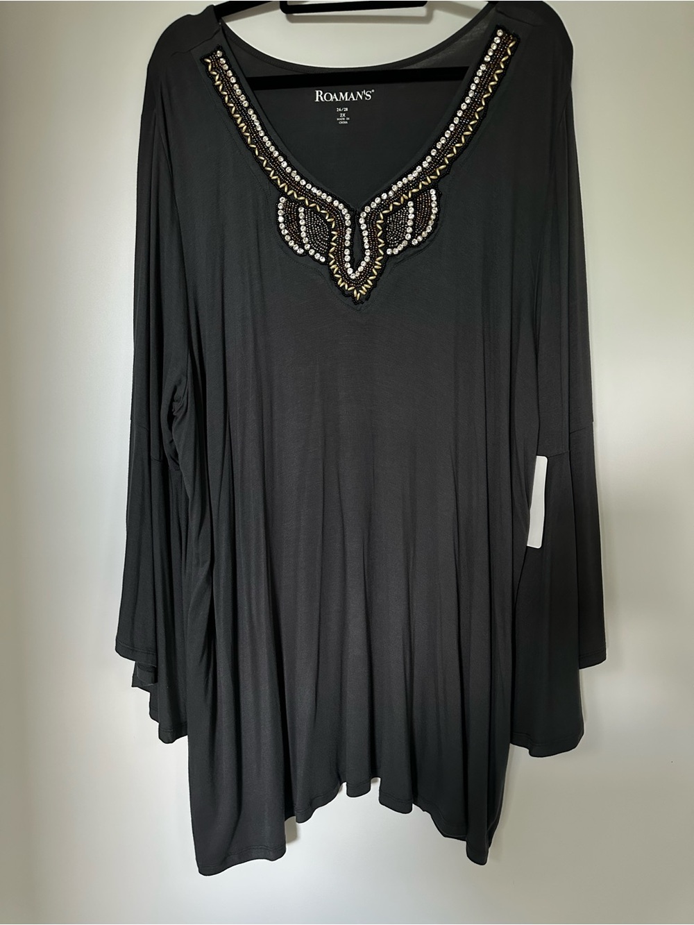 ROAMAN’S Tunic Top Plus Sz 2X 26/28 Gray Embellishments Bell Sleeves New Boho